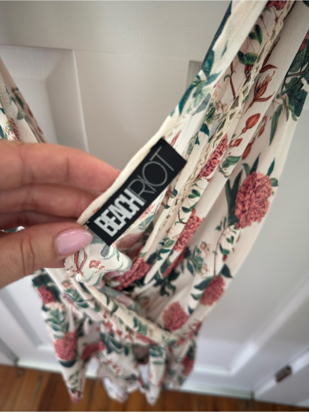 Beach Riot Floral Romper Small - Picture 6 of 7